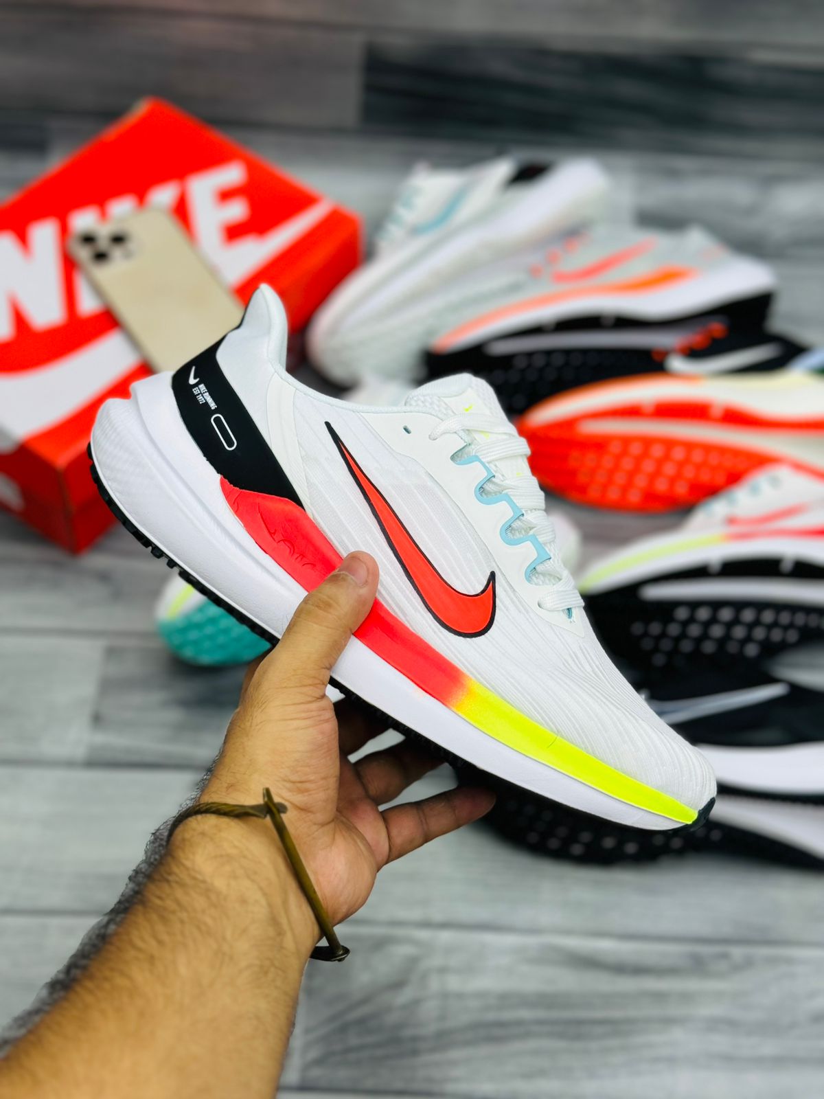 NIKE WINFLO 9