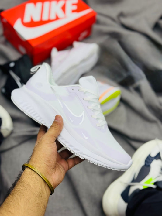 NIKE RUNNERS - STYLISH COMFORT FOR EVERY STEP