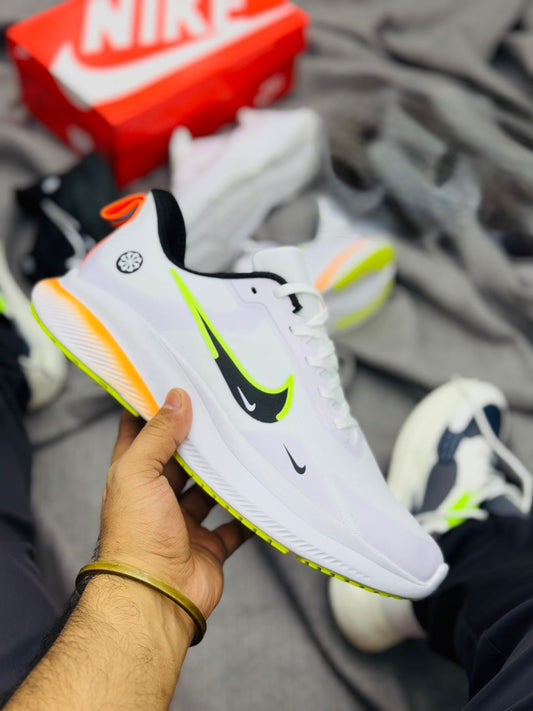 NIKE RUNNERS - STYLISH COMFORT FOR EVERY STEP