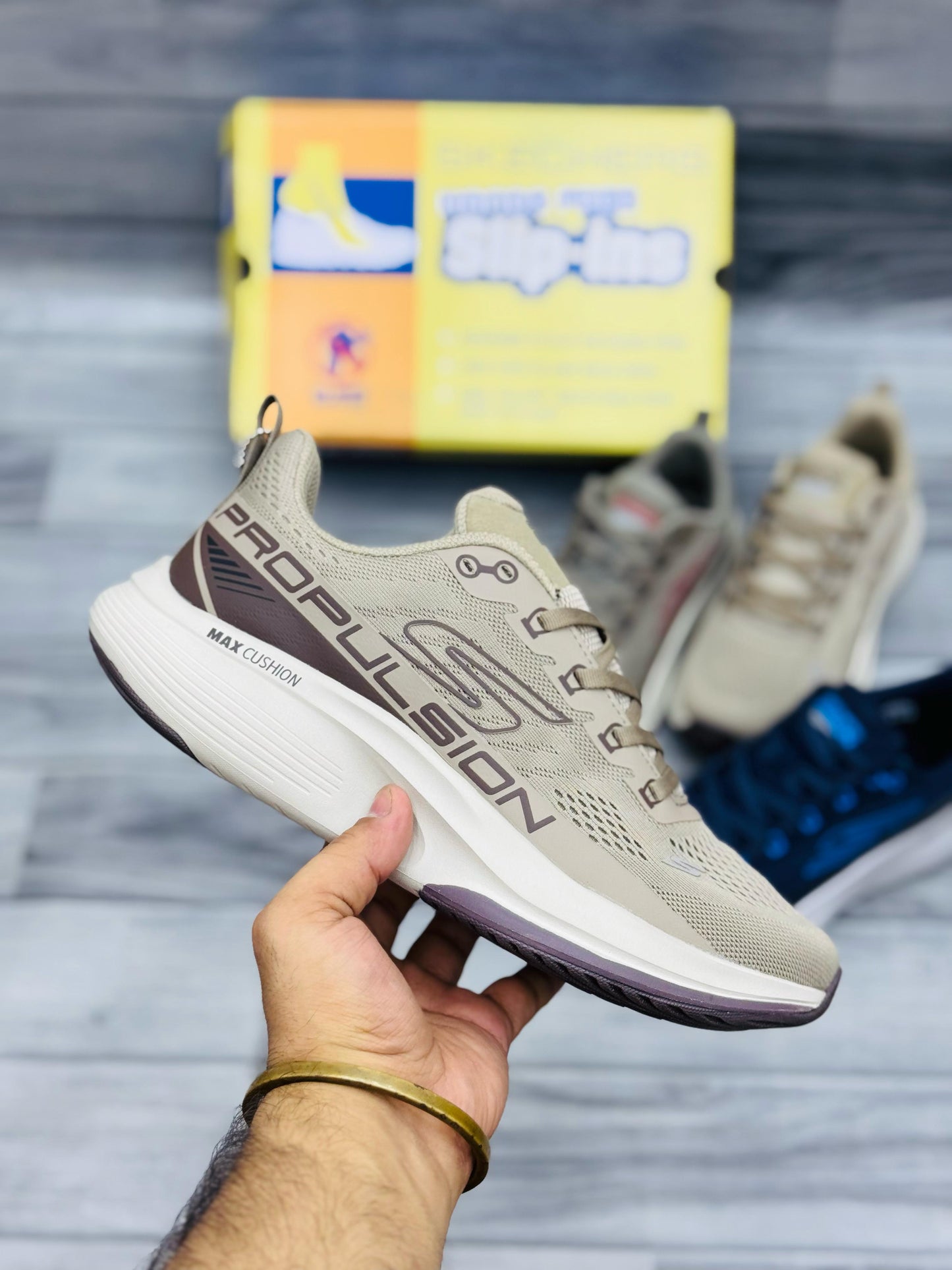 Sketcher's Foam Memory