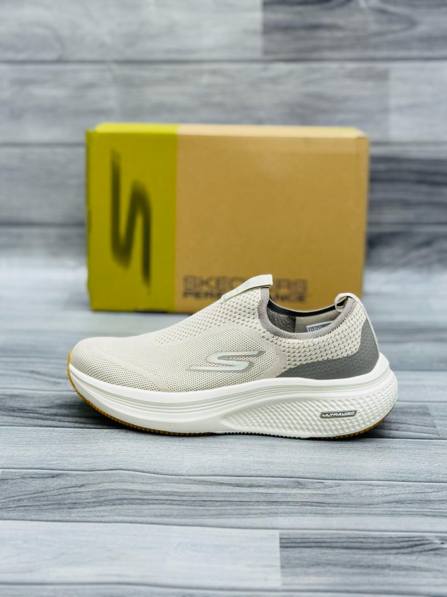 Sketcher's Foam Memory Ultra Light